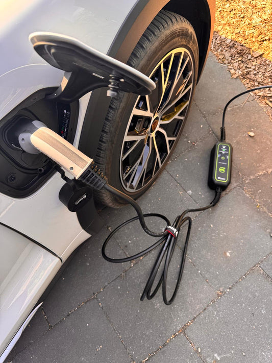 Mini mobile oplader 1 fase 16A tot 3,7 kW voor elektrische auto's